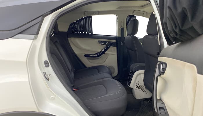 2022 Tata NEXON XZA PLUS SUNROOF DUAL TONE PETROL, Petrol, Automatic, 19,875 km, Right Side Rear Door Cabin