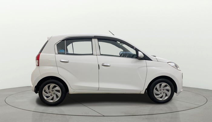 2019 Hyundai NEW SANTRO SPORTZ CNG, CNG, Manual, 72,970 km, Right Side View