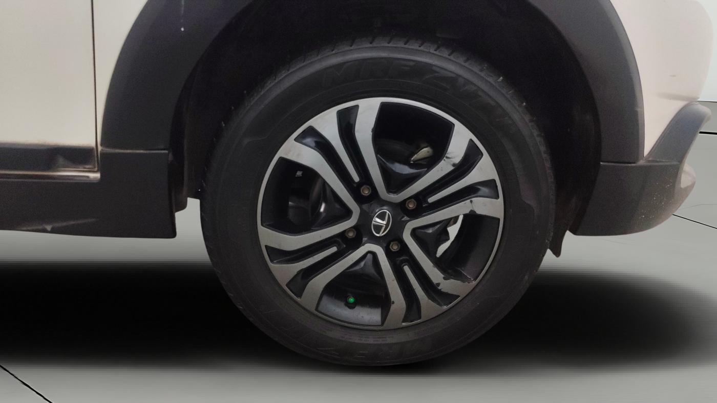 2018 Tata TIAGO NRG PETROL, Petrol, Manual, 61,541 km, Right Front Wheel