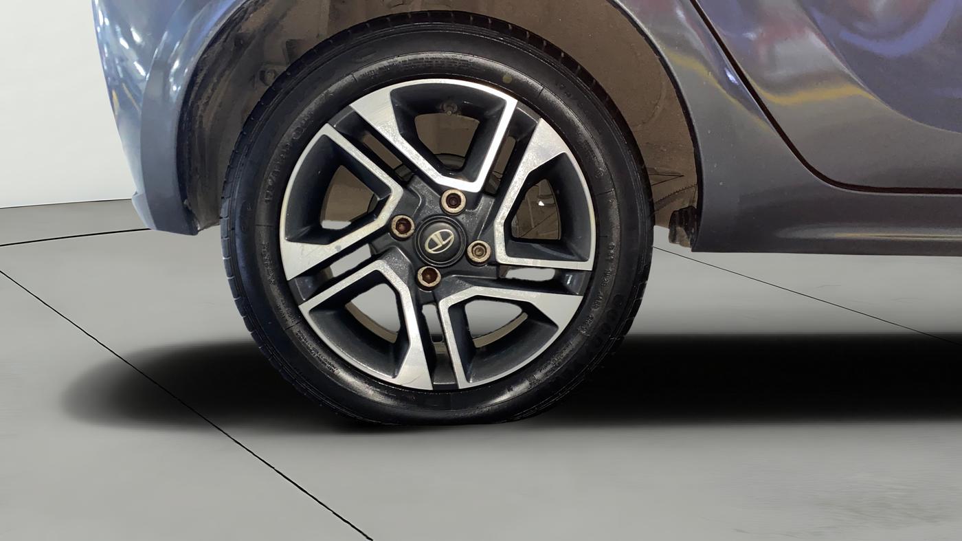 2020 Tata Tiago XZ PLUS PETROL, Petrol, Manual, 13,947 km, Right Rear Wheel