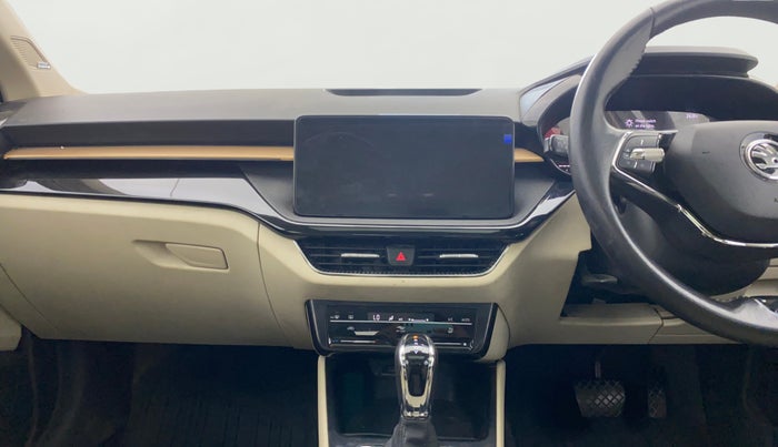 2022 Skoda SLAVIA STYLE 1.0L TSI AT, Petrol, Automatic, 41,072 km, Air Conditioner