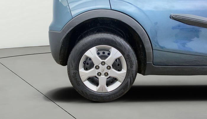 2021 Mahindra XUV300 W6 1.2 PETROL AMT, Petrol, Automatic, 63,607 km, Right Rear Wheel