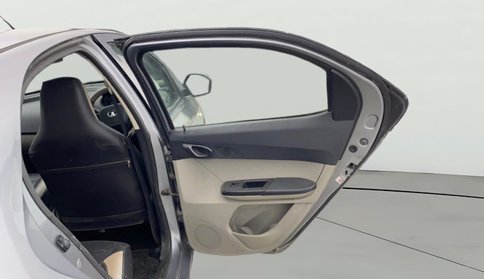 2018 Tata Tiago XT PETROL, Petrol, Manual, 66,197 km, RHS Rear Door