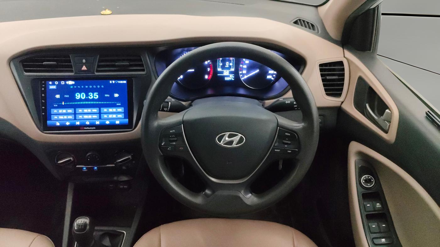 2015 Hyundai Elite i20 MAGNA 1.2, Petrol, Manual, 55,946 km, Steering Wheel Close Up