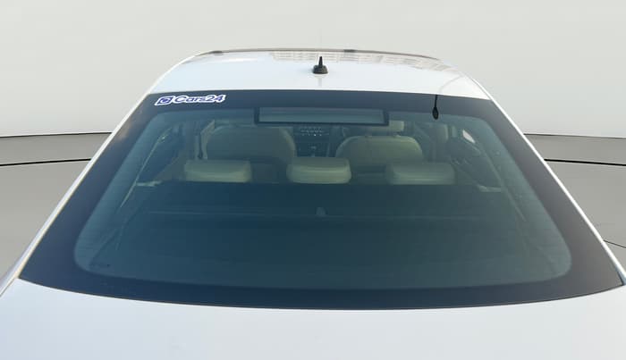 2016 Skoda Superb L&K 1.8 TSI AT, Petrol, Automatic, 90,770 km, Rear Windshield