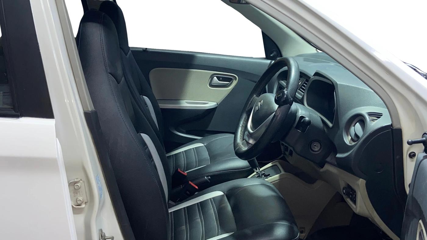 2018 Maruti Alto K10 VXI (O) AMT, CNG, Automatic, 75,467 km, Right Side Front Door Cabin