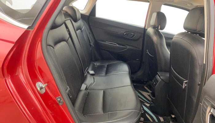 2022 Hyundai NEW I20 ASTA (O) 1.2 MT, Petrol, Manual, 53,181 km, Right Side Rear Door Cabin