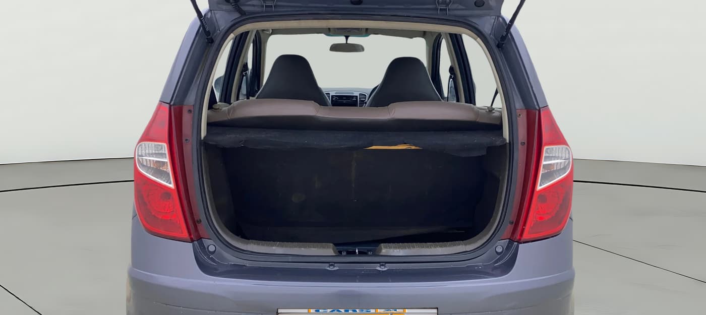 2016 Hyundai i10 MAGNA 1.1, Petrol, Manual, 83,170 km, Boot Open Zoomed View