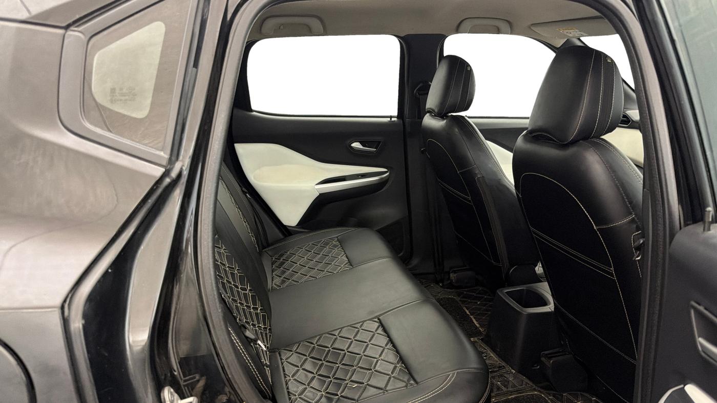 2023 Nissan MAGNITE XL, Petrol, Manual, 40,563 km, Right Side Rear Door Cabin