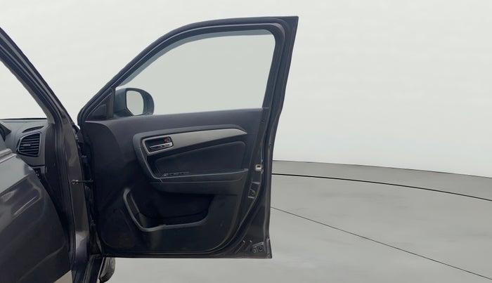 2018 Maruti Vitara Brezza ZDI AMT, Diesel, Automatic, 52,670 km, RHS Front Door