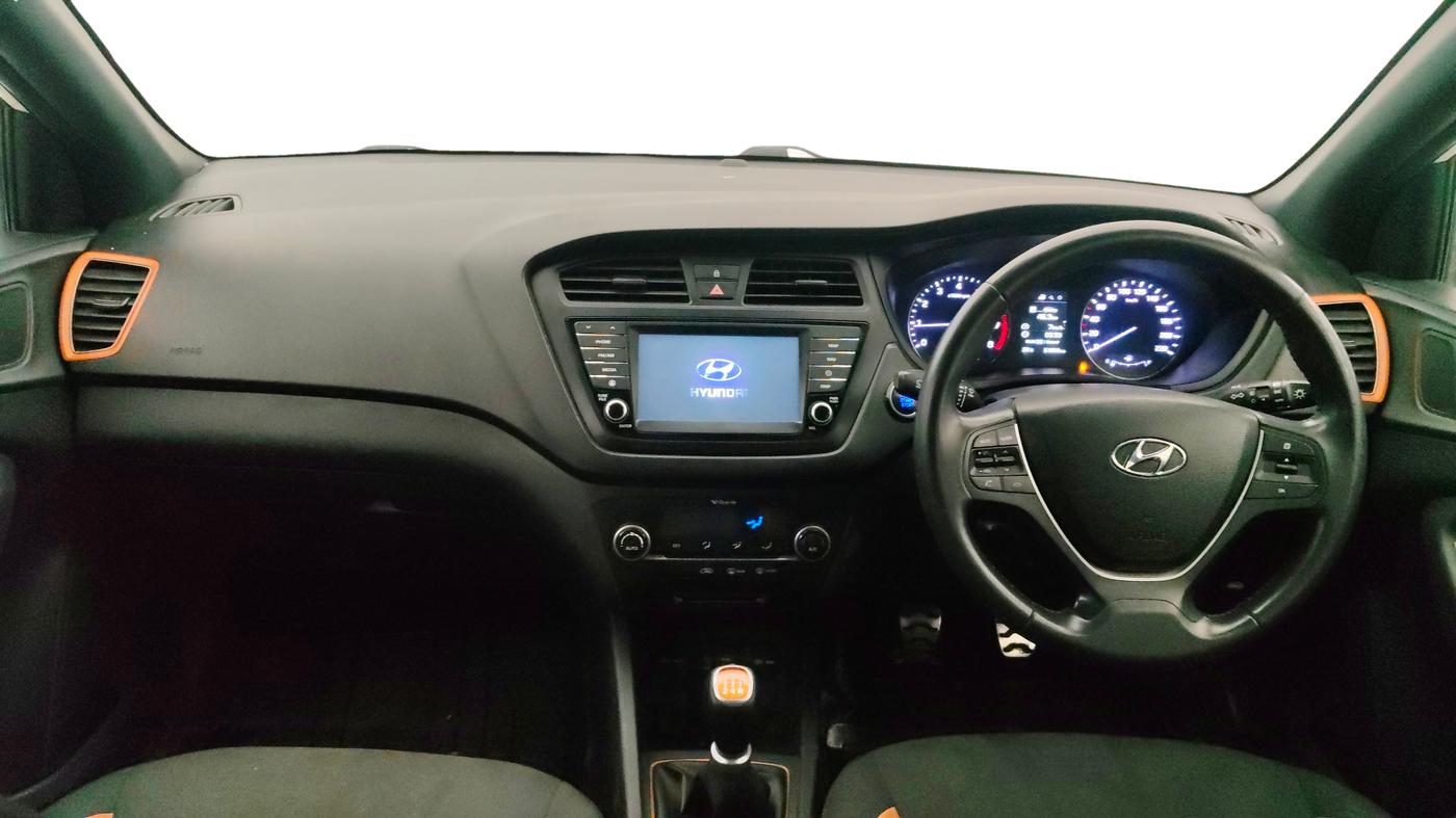 2017 Hyundai i20 Active 1.2 SX, Petrol, Manual, 60,992 km, Dashboard