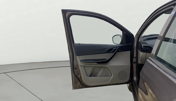 2017 Tata Tiago XT PETROL, Petrol, Manual, 30,618 km, LHS Front Door