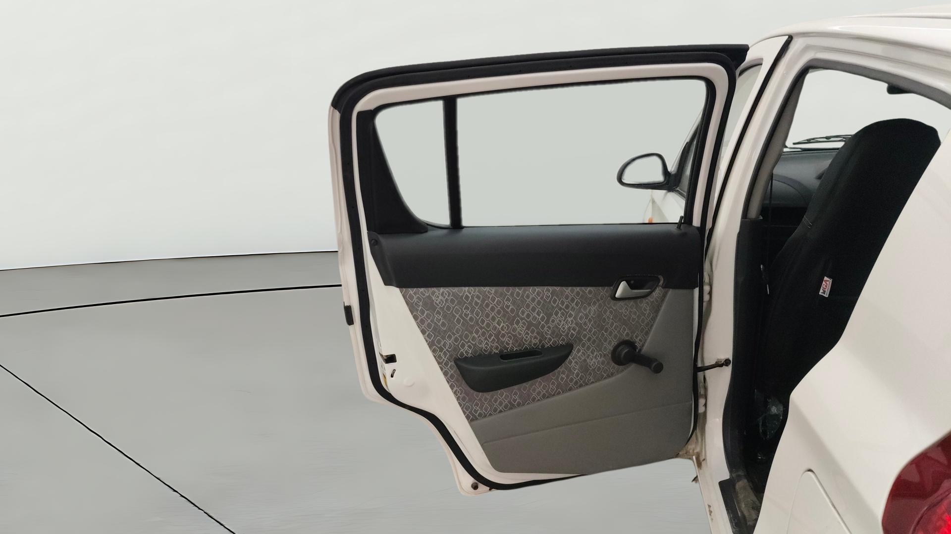 camera-LHS-Rear-Door