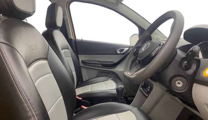 2020 Tata Tiago XZ PLUS PETROL, Petrol, Manual, 33,271 km, Right Side Front Door Cabin