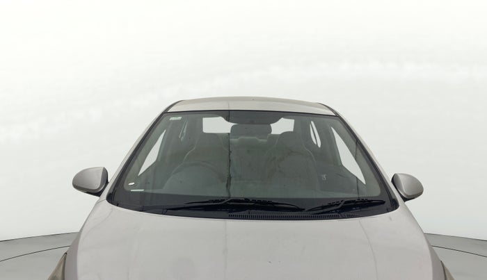 2015 Hyundai Xcent S (O) 1.2, Petrol, Manual, 1,25,322 km, Front Windshield