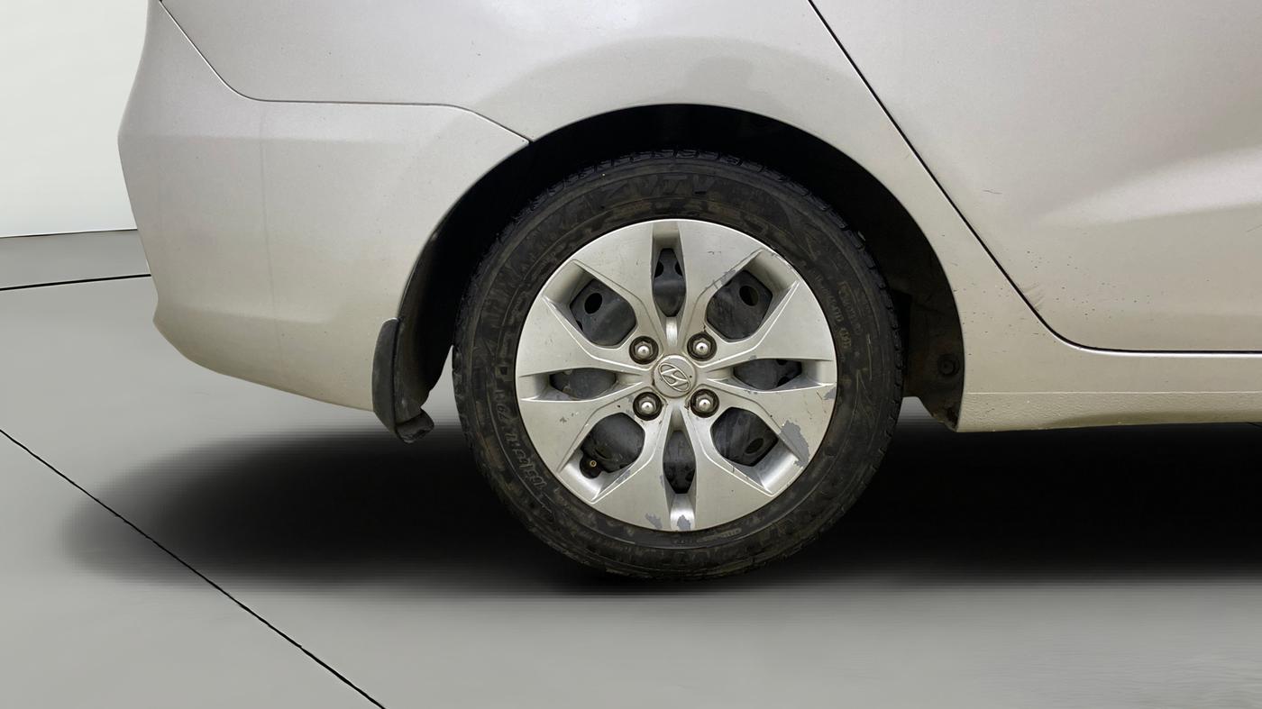 2017 Hyundai Xcent E+, CNG, Manual, 74,808 km, Right Rear Wheel