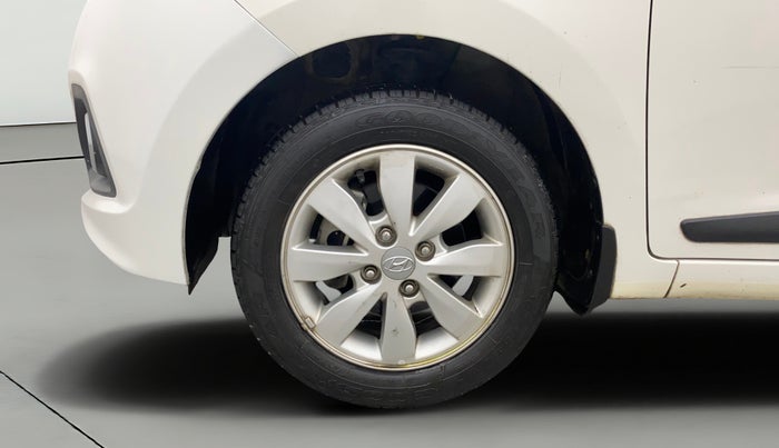 2016 Hyundai Xcent SX 1.2, Petrol, Manual, 19,400 km, Left Front Wheel