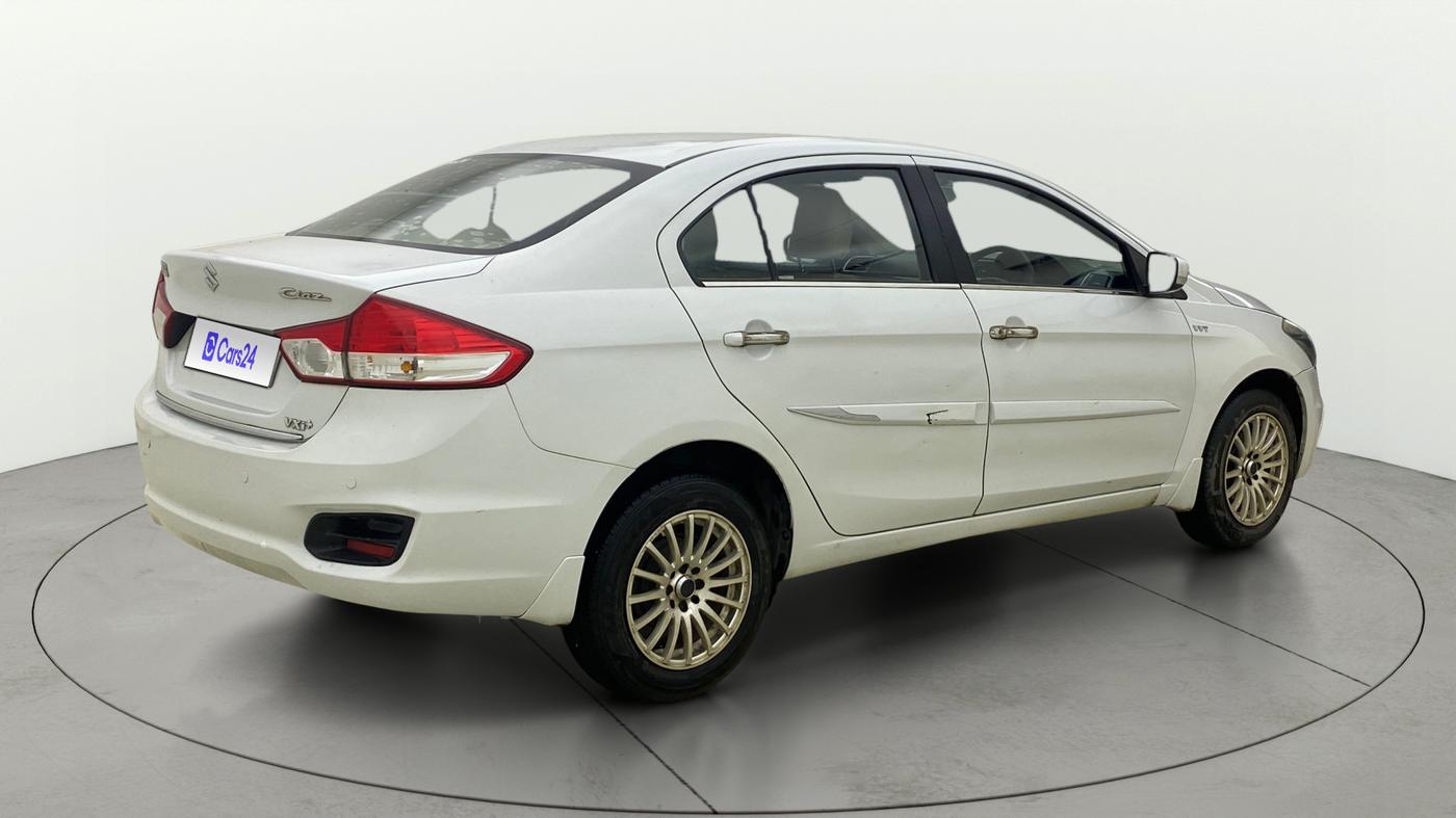 2016 Maruti Ciaz VXI+, Petrol, Manual, 75,442 km, Right Back Diagonal
