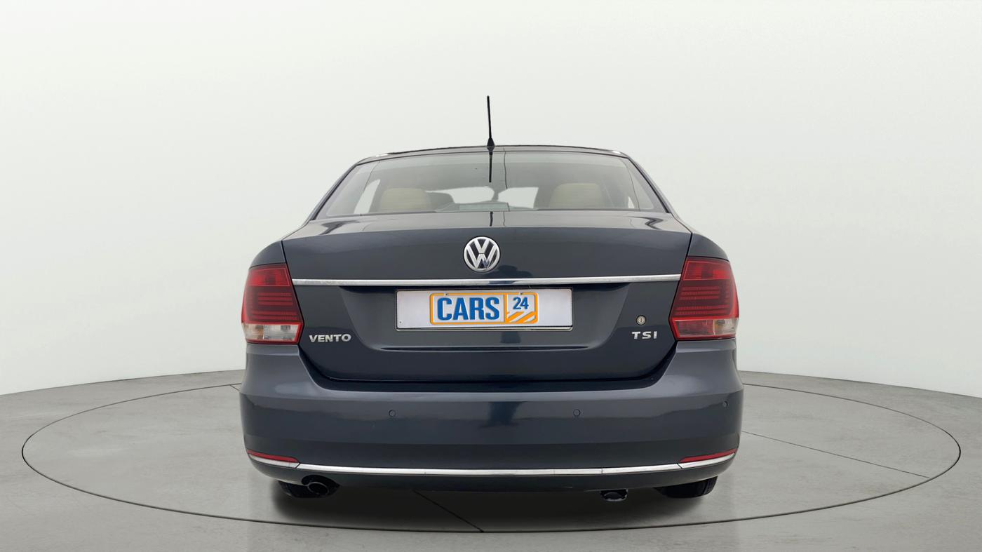2016 Volkswagen Vento HIGHLINE PETROL AT, Petrol, Automatic, 1,21,165 km, Back/Rear