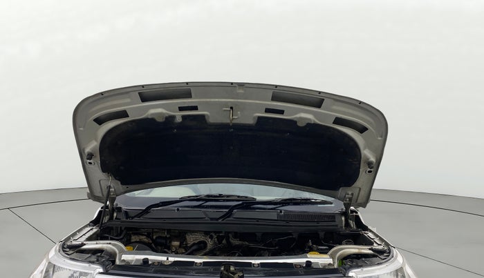 2017 Mahindra TUV300 T8, Diesel, Manual, 70,081 km, Open Bonet