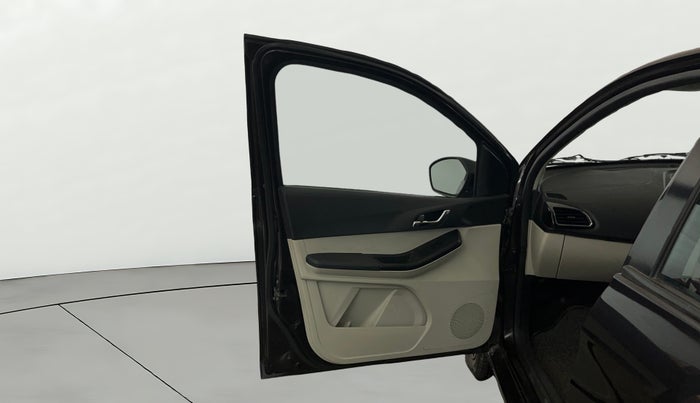 2022 Tata Tiago XZ PLUS CNG, CNG, Manual, 42,231 km, LHS Front Door