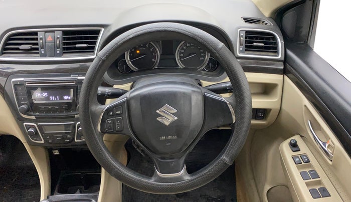 2015 Maruti Ciaz ZXI, Petrol, Manual, 78,259 km, Steering Wheel Close Up