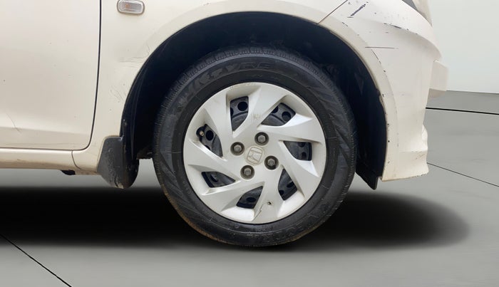 2014 Honda Amaze 1.5L I-DTEC S, Diesel, Manual, 1,48,630 km, Right Front Wheel