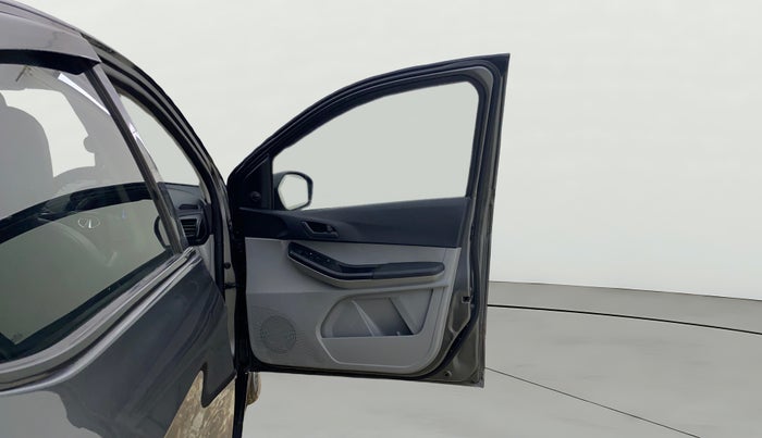 2022 Tata Tiago XM CNG, CNG, Manual, 57,149 km, RHS Front Door