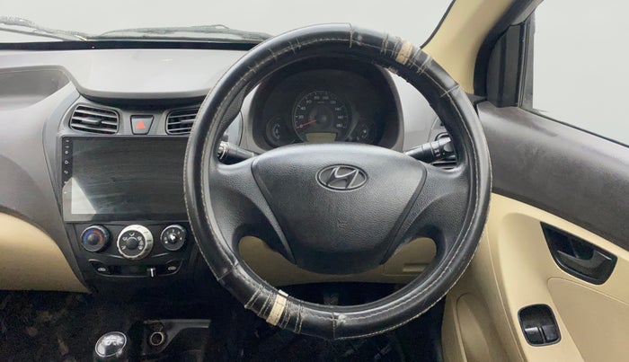 2015 Hyundai Eon ERA +, Petrol, Manual, 93,621 km, Steering Wheel Close Up