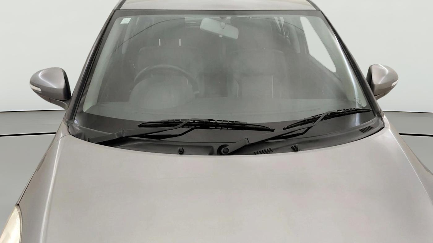 2013 Maruti Swift ZXI, Petrol, Manual, 46,487 km, Front Windshield