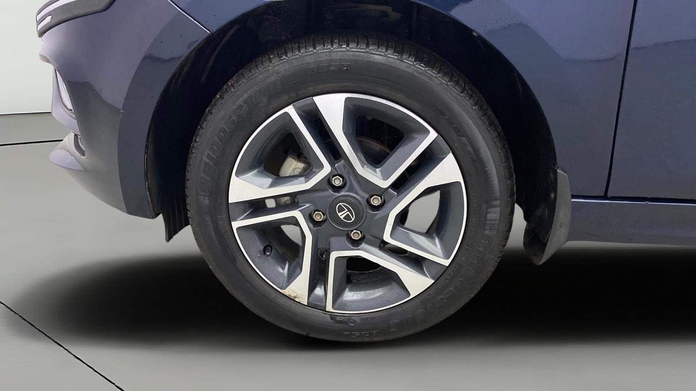2022 Tata Tiago XZA PLUS PETROL, Petrol, Automatic, 13,693 km, Left Front Wheel