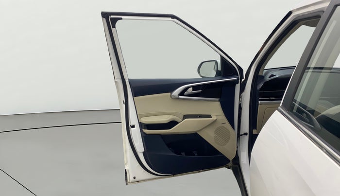 2022 KIA CARENS LUXURY PLUS 1.4 PETROL DCT 7 STR, Petrol, Automatic, 51,950 km, LHS Front Door