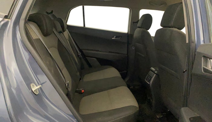 2016 Hyundai Creta SX PLUS 1.6 PETROL, Petrol, Manual, 38,419 km, Right Side Rear Door Cabin