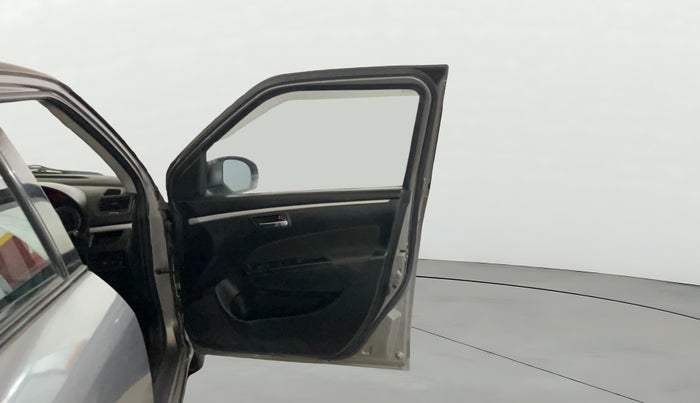 2014 Maruti Swift VXI, Petrol, Manual, 38,311 km, RHS Front Door