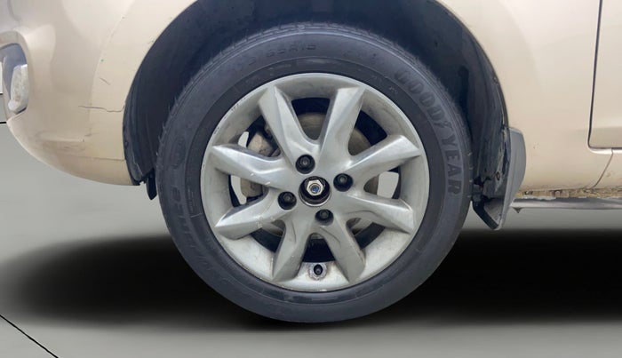 2015 Tata Bolt XT REVOTRON, Petrol, Manual, 17,479 km, Left Front Wheel