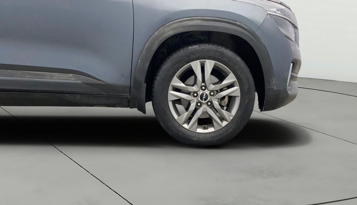 2022 KIA SELTOS HTX DIESEL 1.5, Diesel, Manual, 1,10,027 km, Right Front Wheel