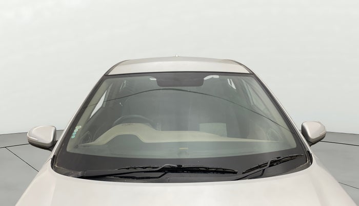 2015 Hyundai Elite i20 SPORTZ 1.2 (O), Petrol, Manual, 84,042 km, Front Windshield