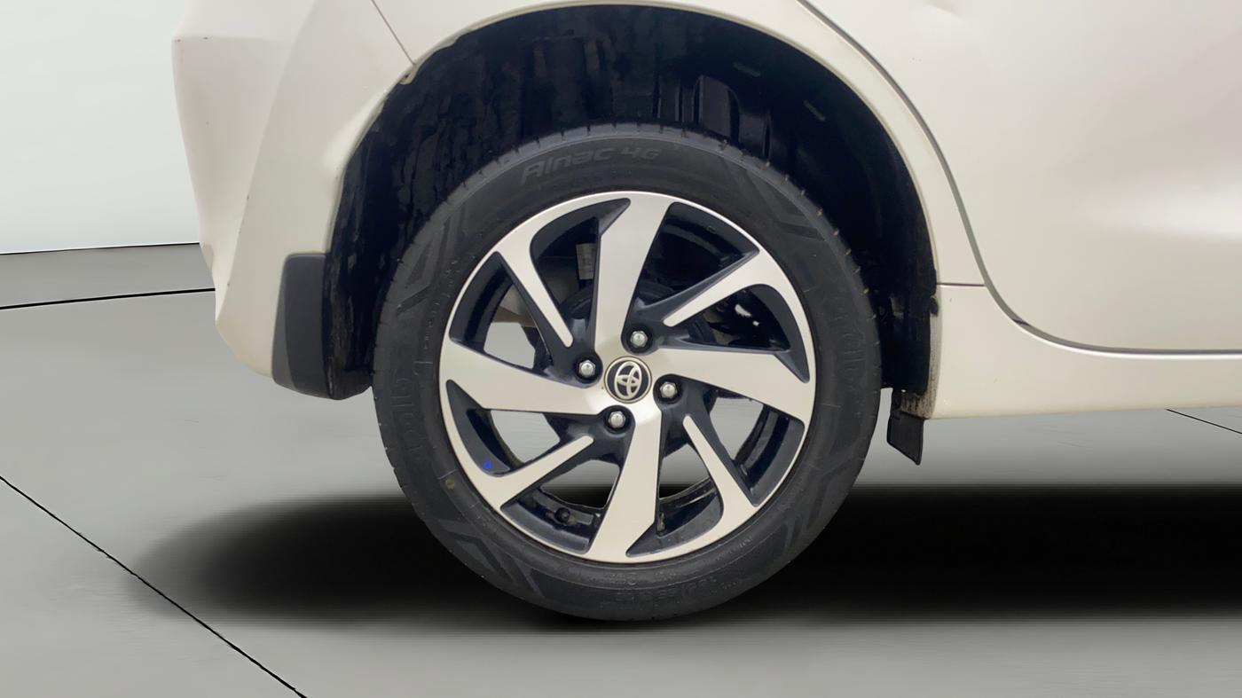 2022 Toyota Glanza V, Petrol, Manual, 32,074 km, Right Rear Wheel