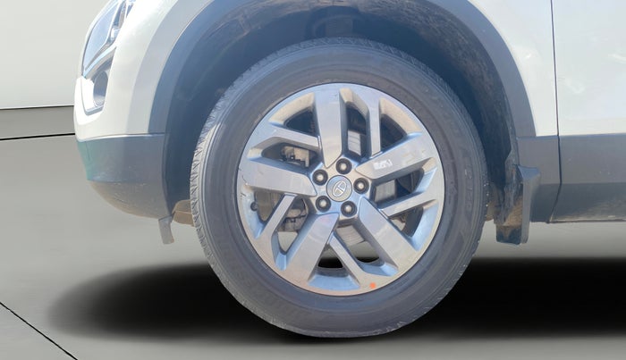 2022 Tata Safari XT PLUS, Diesel, Manual, 84,639 km, Left Front Wheel