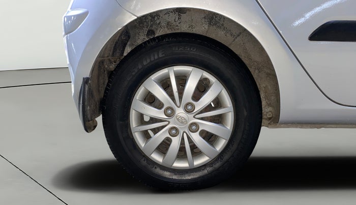 2013 Hyundai i10 SPORTZ 1.1, Petrol, Manual, 46,814 km, Right Rear Wheel