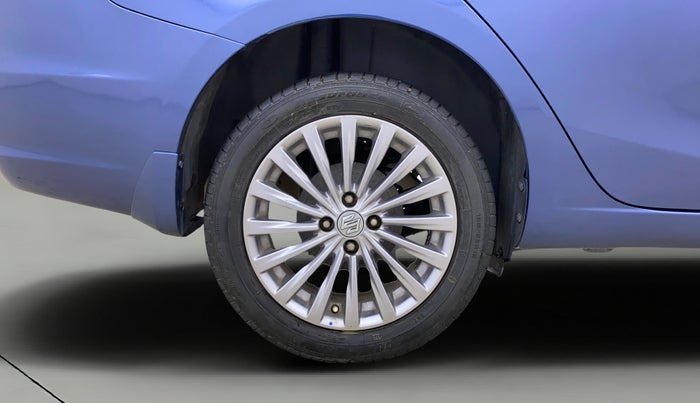 2017 Maruti Ciaz ALPHA 1.4 PETROL, Petrol, Manual, 1,20,798 km, Right Rear Wheel