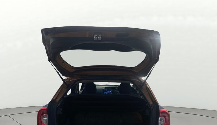 2017 Honda WR-V 1.2L I-VTEC VX MT, CNG, Manual, 1,04,053 km, Boot Door Open