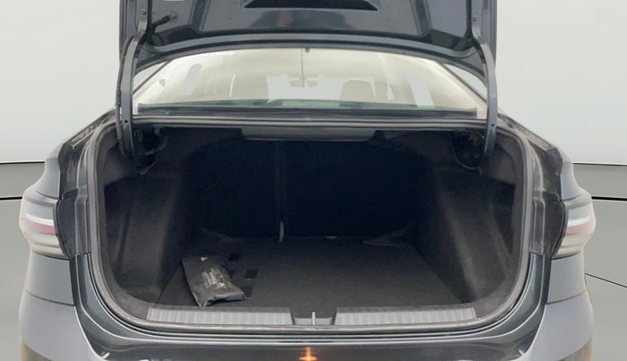 2023 Volkswagen VIRTUS TOPLINE TSI 1.0 AT, Petrol, Automatic, 59,729 km, Boot Open Zoomed View