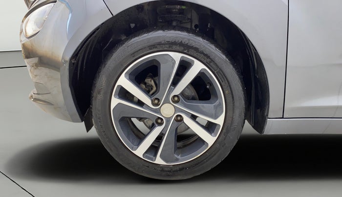 2022 Tata ALTROZ XZA, Petrol, Automatic, 27,042 km, Left Front Wheel