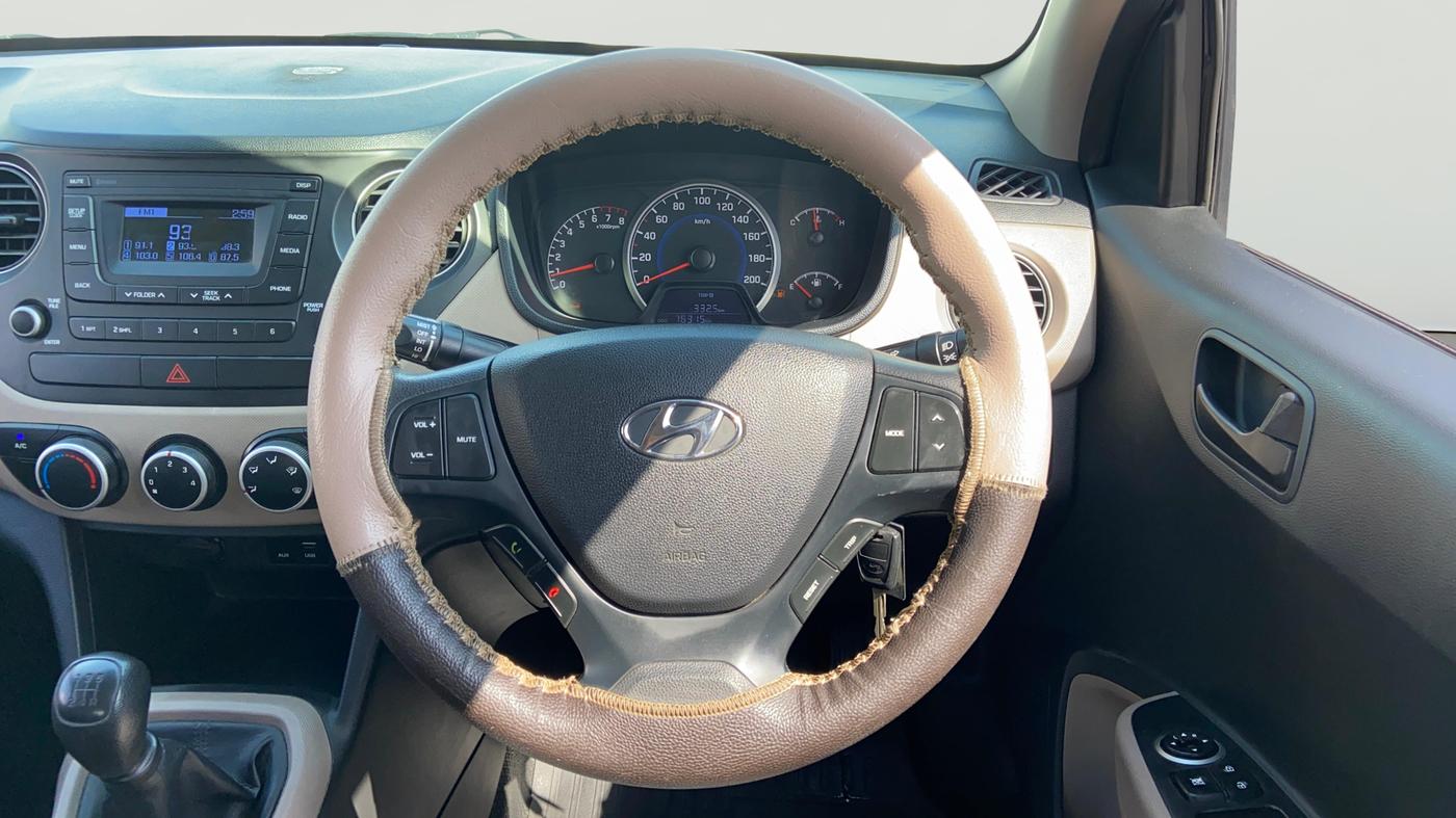 2019 Hyundai Grand i10 MAGNA 1.2 KAPPA VTVT, Petrol, Manual, 76,299 km, Steering Wheel Close Up