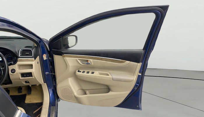 2019 Maruti Ciaz ALPHA 1.5 SHVS PETROL, Petrol, Manual, 40,966 km, RHS Front Door