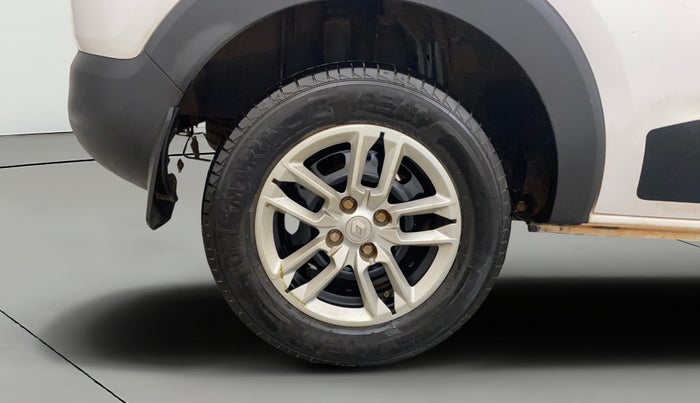 2024 Renault TRIBER RXT, Petrol, Manual, 8,408 km, Right Rear Wheel