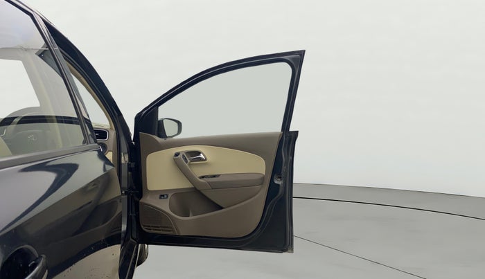 2016 Skoda Rapid 1.6 MPI STYLE PLUS AT, Petrol, Automatic, 87,383 km, RHS Front Door