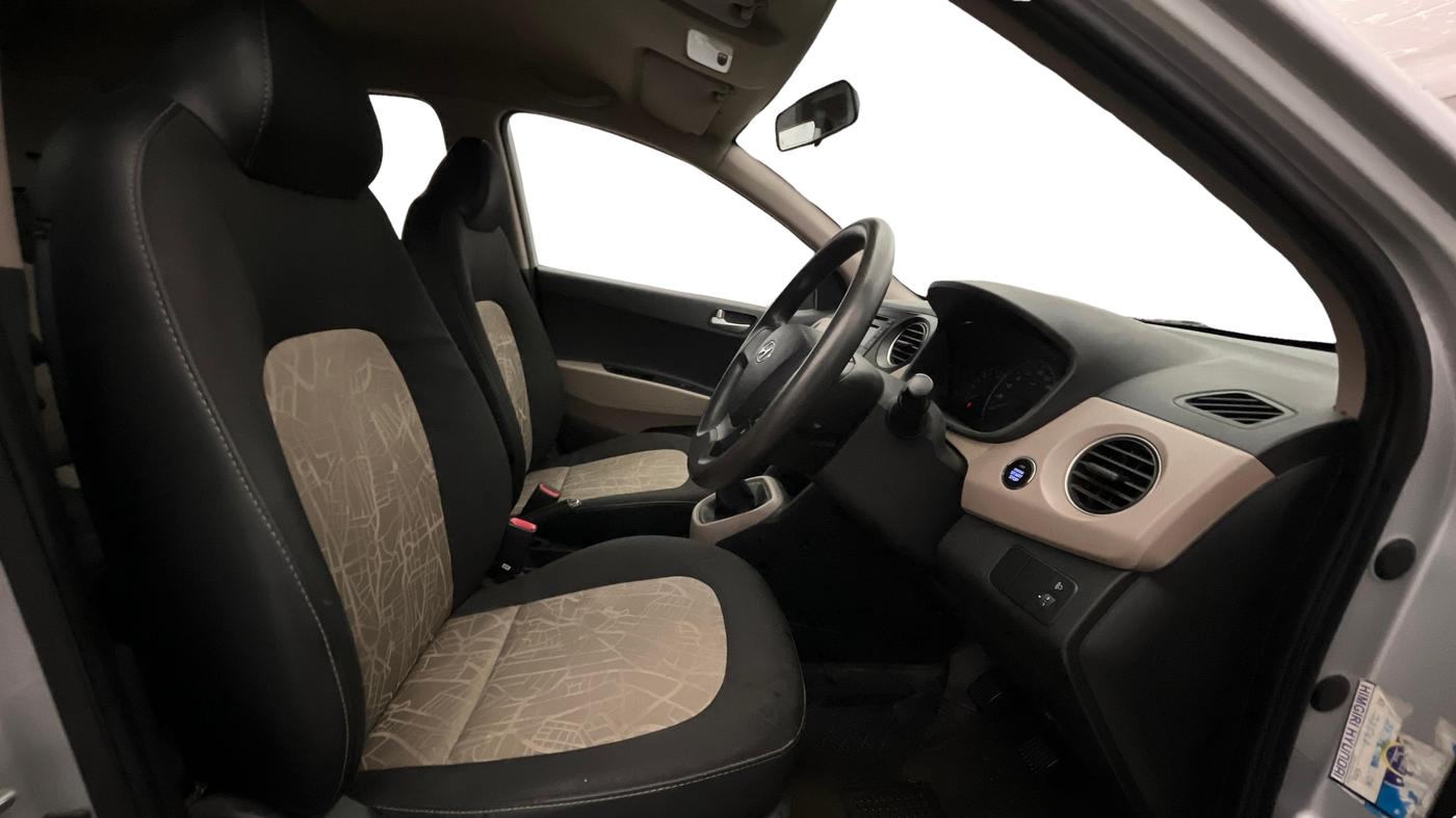 2015 Hyundai Grand i10 SPORTZ 1.2 KAPPA VTVT, Petrol, Manual, 57,270 km, Right Side Front Door Cabin
