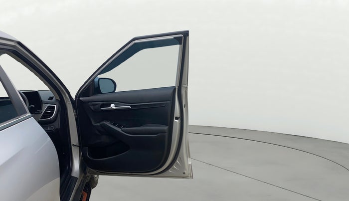 2022 KIA SELTOS HTX PETROL 1.5, Petrol, Manual, 54,369 km, RHS Front Door